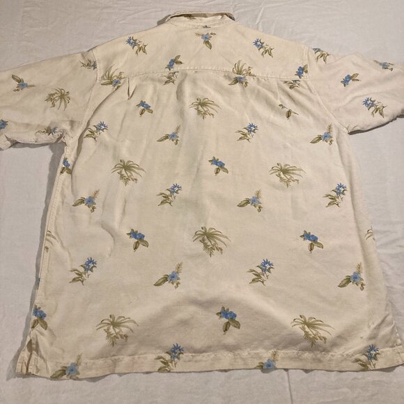 Tommy Bahama 100% Silk Short Sleeve Shirt – White with Blue & Green Pattern - Picture 7 of 9